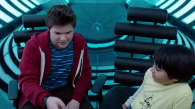 Gabby Duran: Babá de Aliens-E5.Olivia Gone Wild