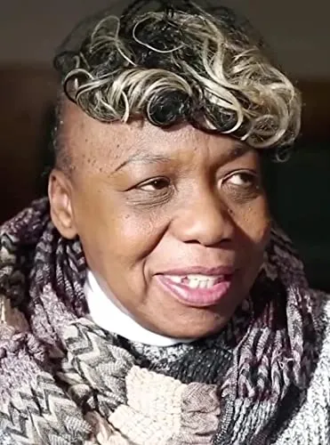 Gwen Carr
