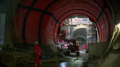 Nova-E1.London Super Tunnel