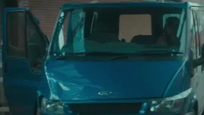 Cena do episódio 5 de Thirteen