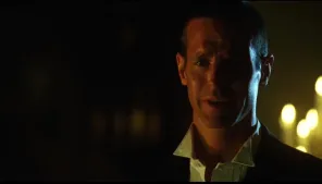 Cena do episódio 16 de CSI: Investigação Criminal