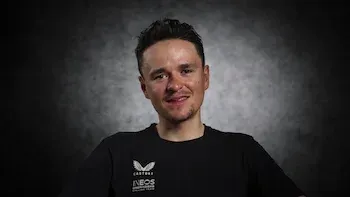 Tour de France: No Coração do Pelotão-Inimigo interno