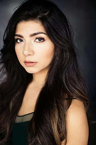 Lindsay Navarro