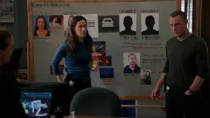 Cena do episódio 1 de Chicago P.D.: Distrito 21