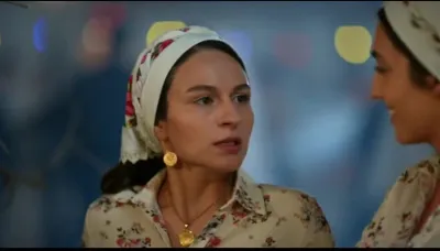 E4