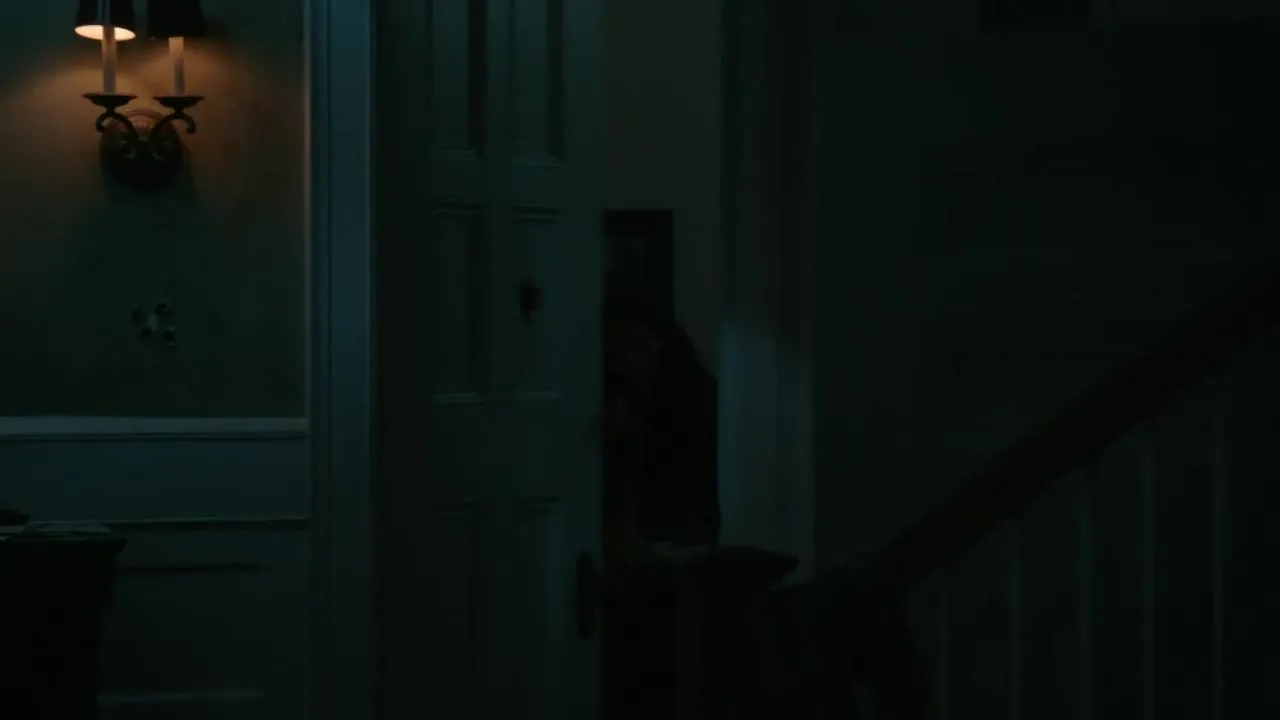 E8