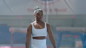 Cena do episódio 1 de O Retorno de Simone Biles