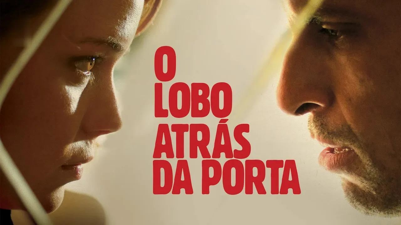 Movie Poster: O Lobo Atrás da Porta