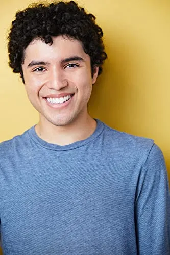 Adam Leiva