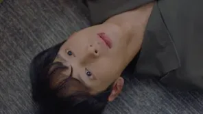 Cena do episódio 3 de Na Direção do Amor