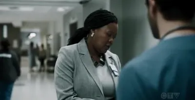 Transplant: Uma Nova Vida-E2.Tell Me Who You Are