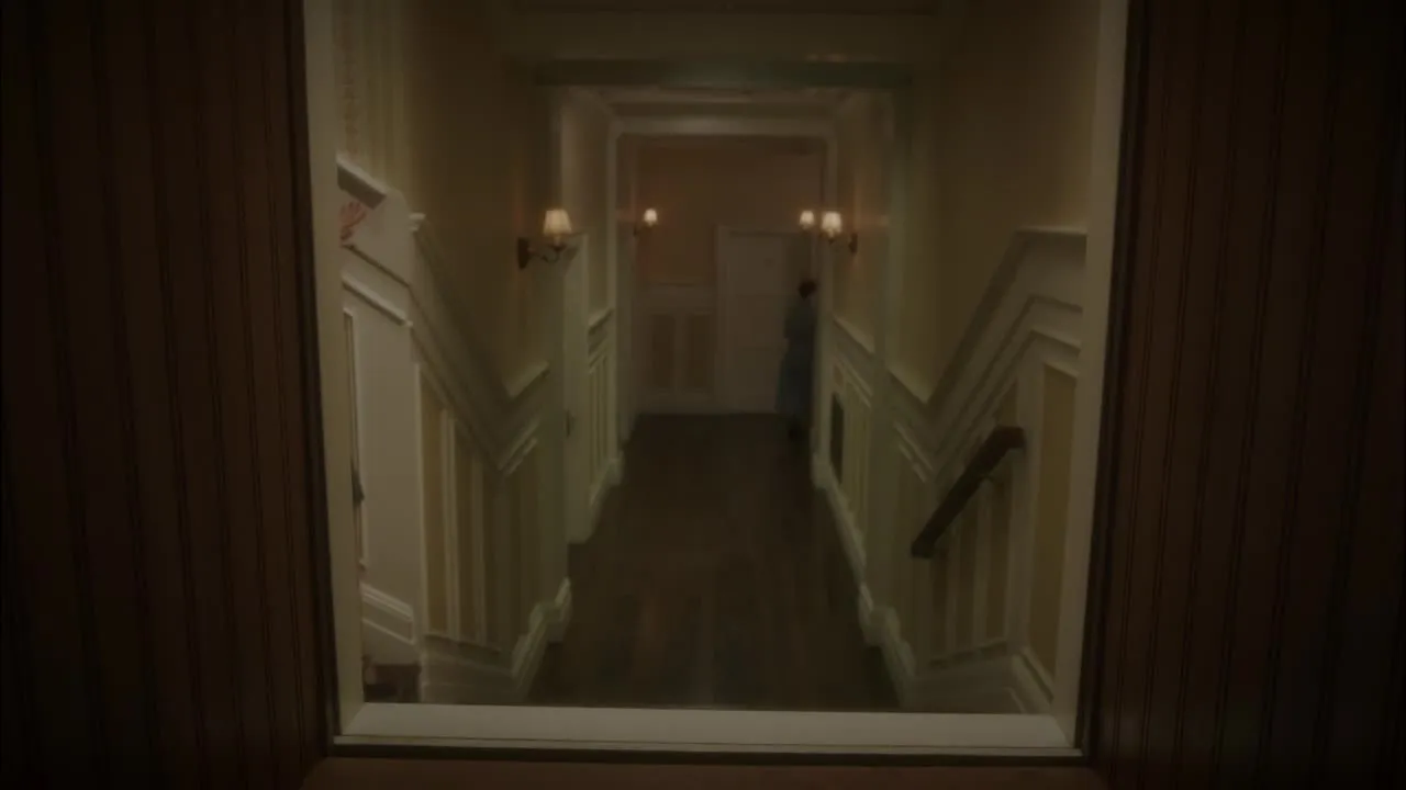 E4