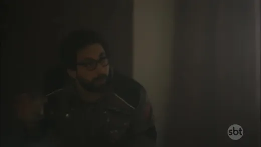E3